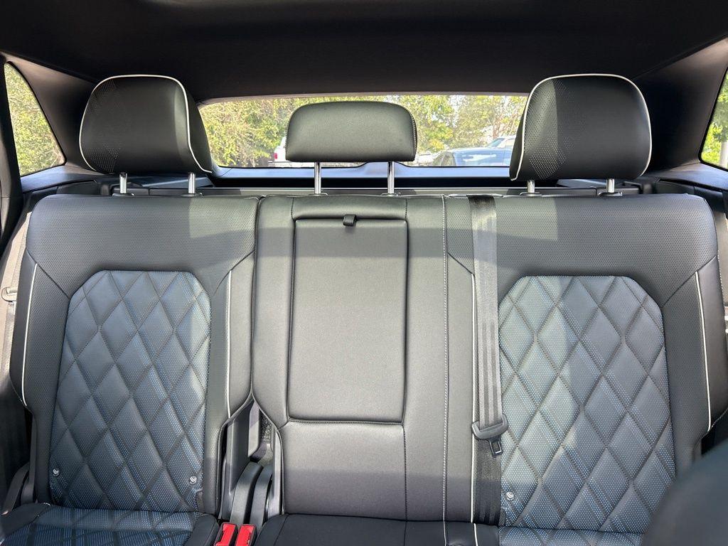 new 2026 Volkswagen Atlas Cross Sport car, priced at $50,293