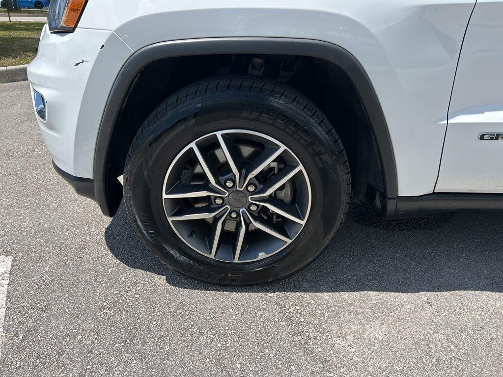 2022 Bright White Clearcoat Jeep Grand Cherokee WK