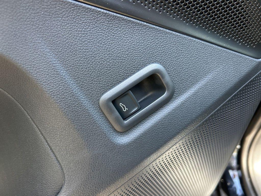 new 2026 Volkswagen Tiguan car, priced at $36,337