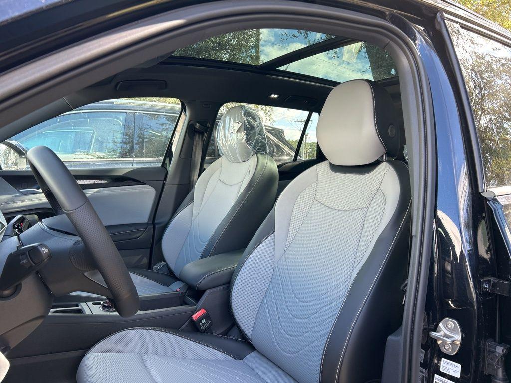 new 2026 Volkswagen Tiguan car, priced at $36,337