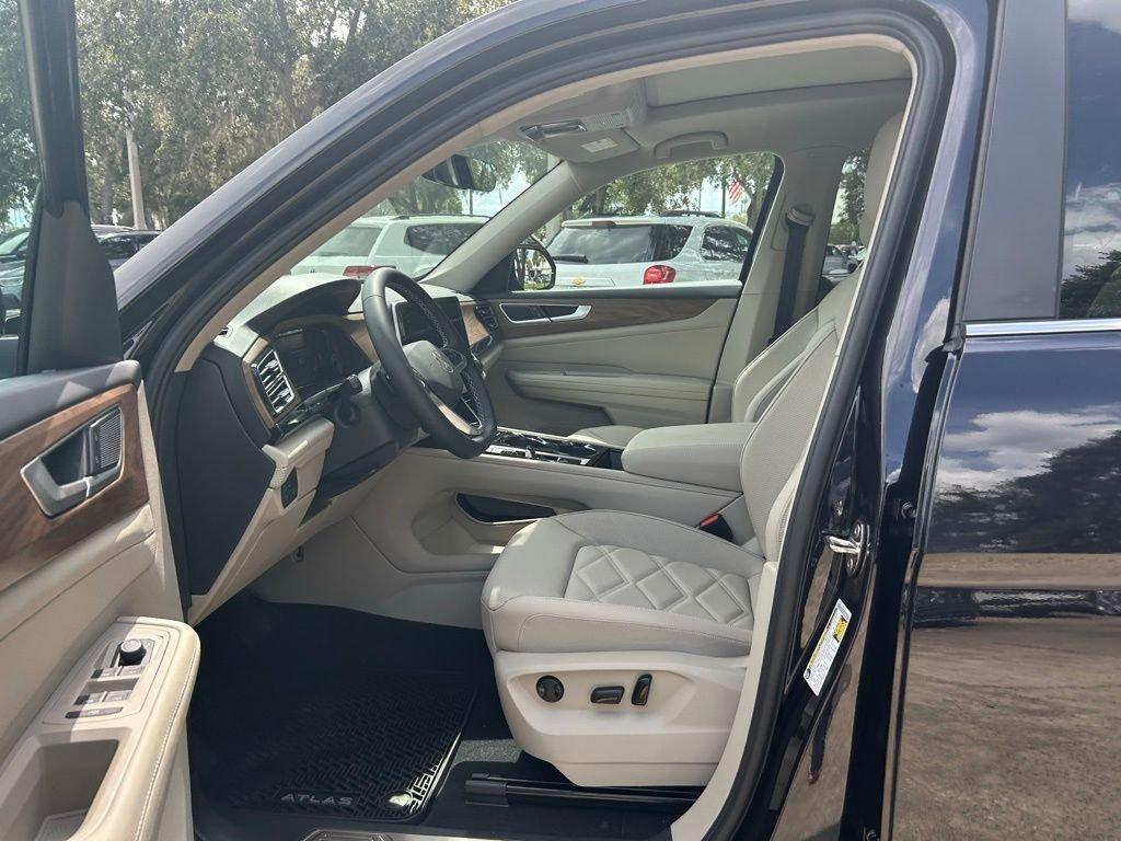 new 2026 Volkswagen Atlas car, priced at $42,621