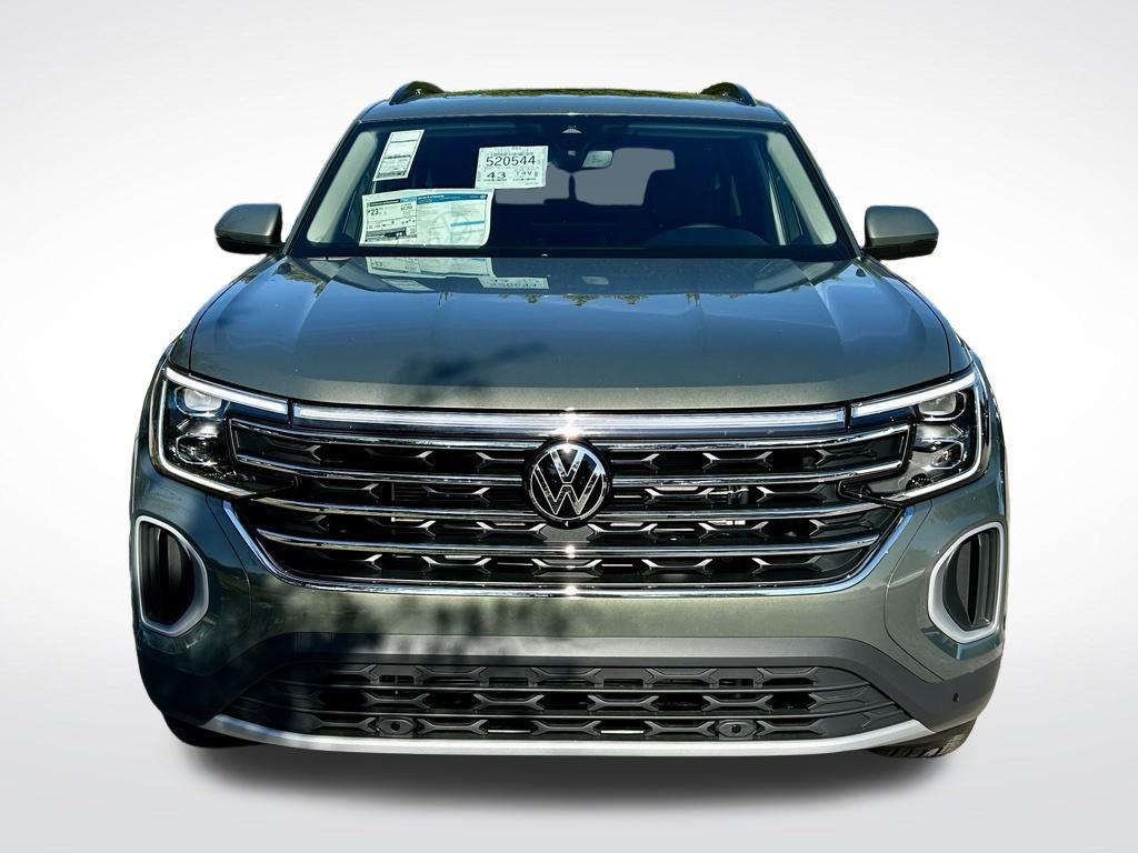 new 2026 Volkswagen Atlas car, priced at $43,138