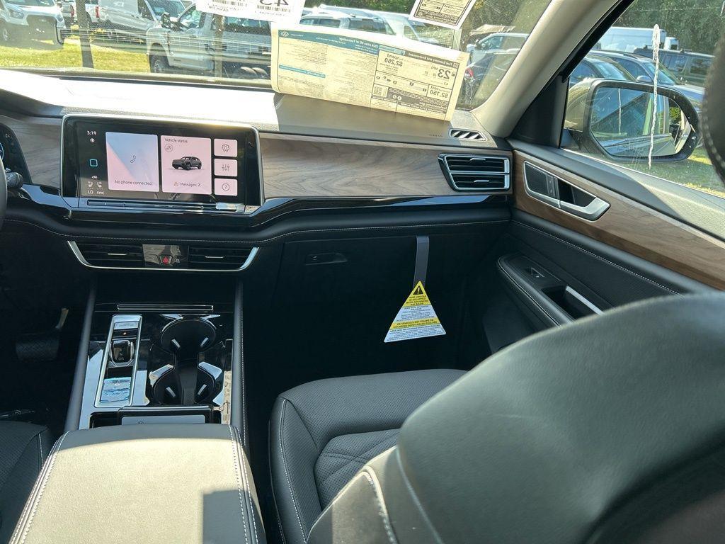 new 2026 Volkswagen Atlas car, priced at $43,138