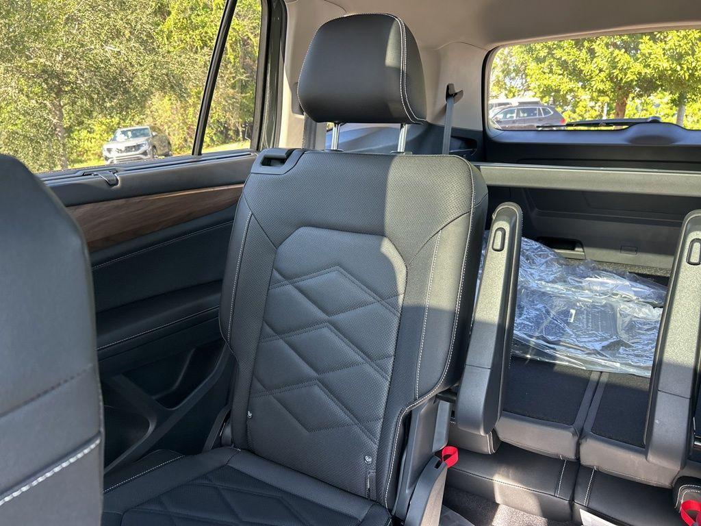 new 2026 Volkswagen Atlas car, priced at $43,138