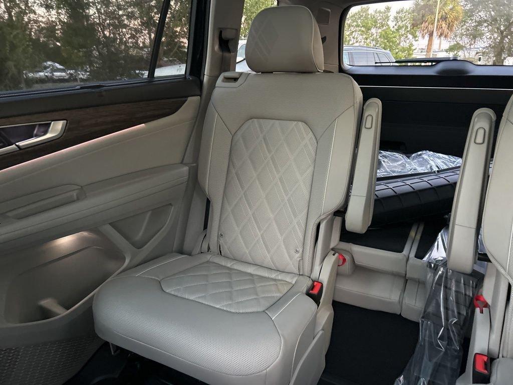 new 2026 Volkswagen Atlas car, priced at $50,492