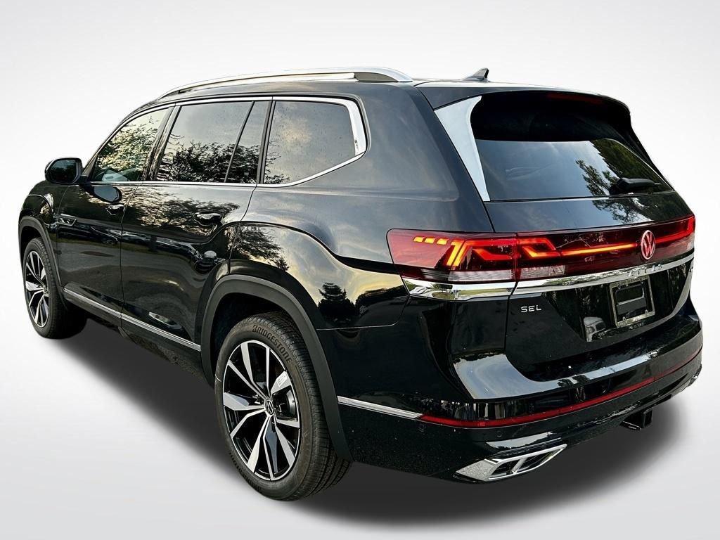 new 2026 Volkswagen Atlas car, priced at $50,492