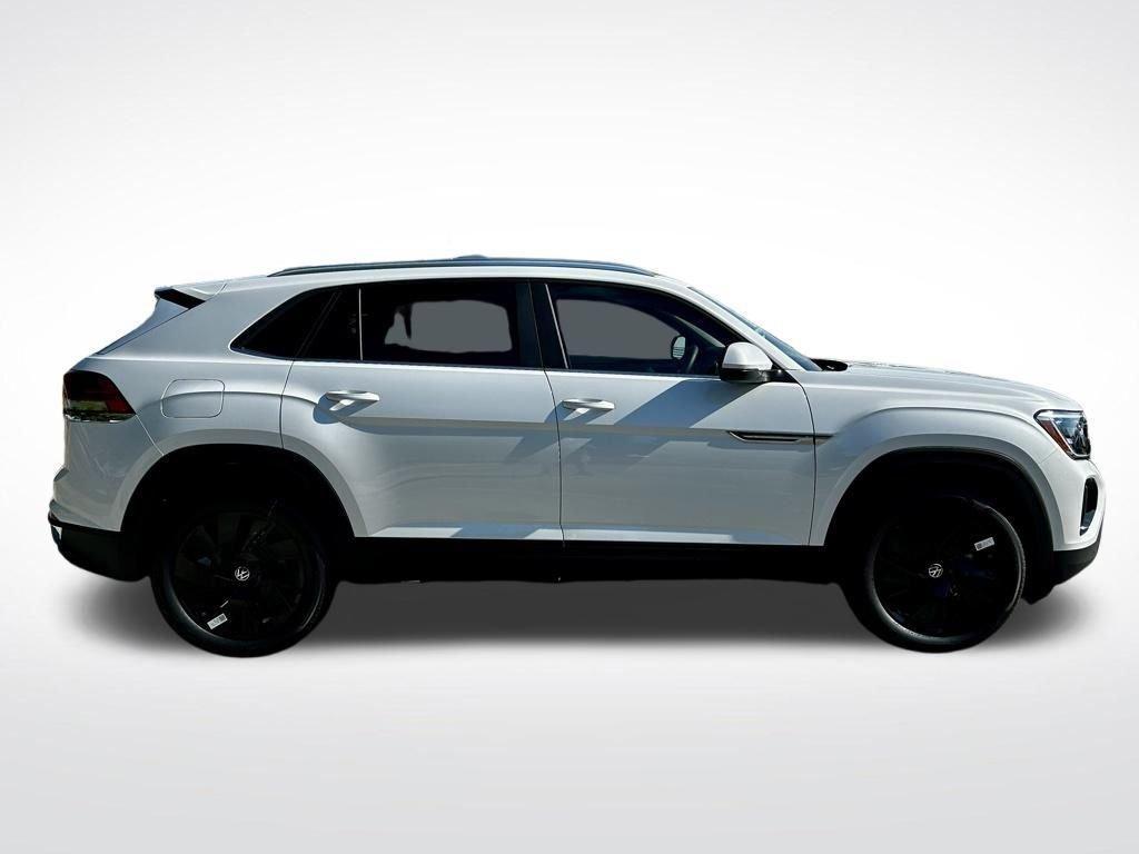 new 2026 Volkswagen Atlas Cross Sport car, priced at $40,007
