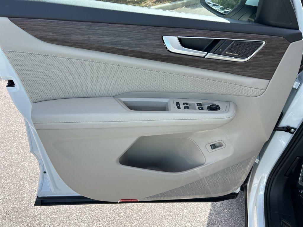 new 2026 Volkswagen Atlas car, priced at $52,371