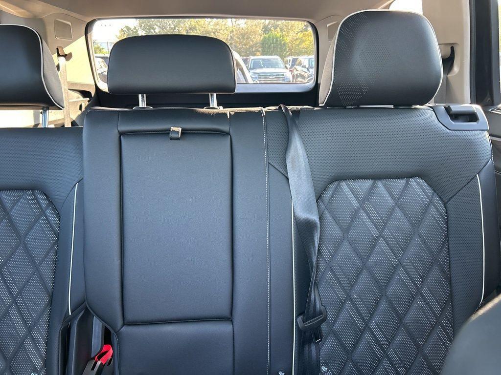 new 2026 Volkswagen Atlas car, priced at $51,023