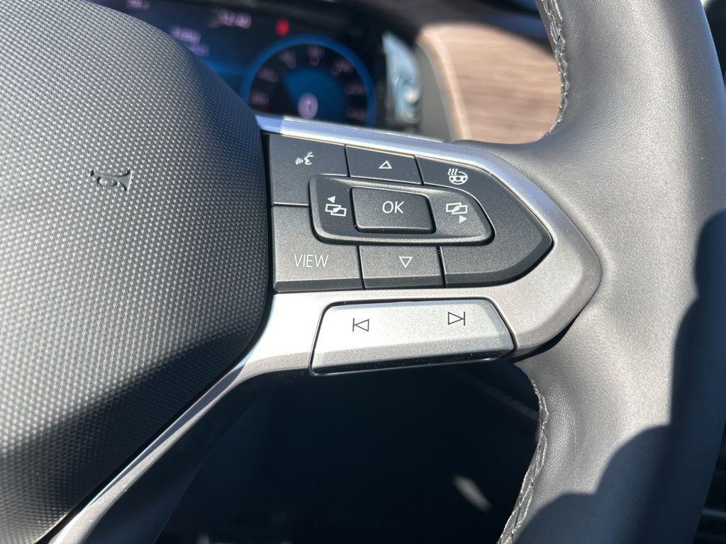 new 2026 Volkswagen Atlas car, priced at $51,023