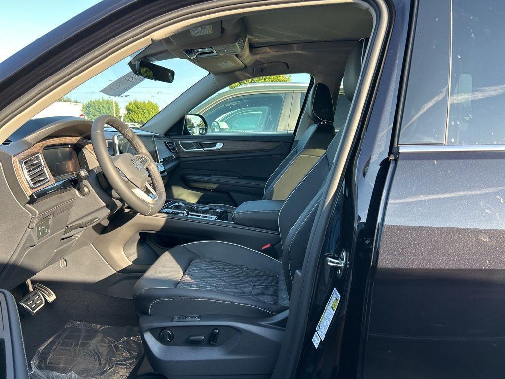 new 2026 Volkswagen Atlas car, priced at $51,023