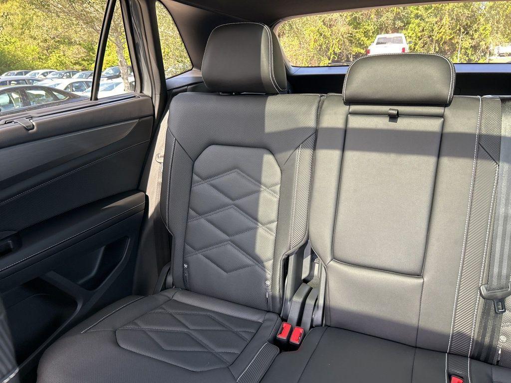 new 2026 Volkswagen Atlas Cross Sport car, priced at $41,706