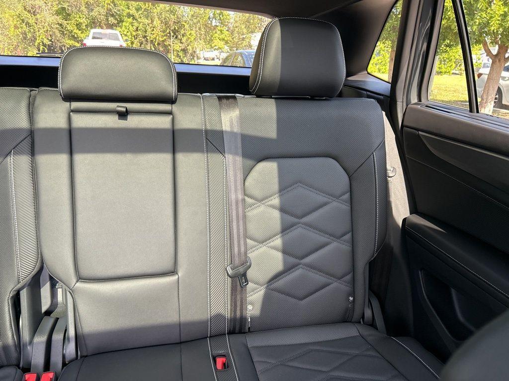 new 2026 Volkswagen Atlas Cross Sport car, priced at $41,706