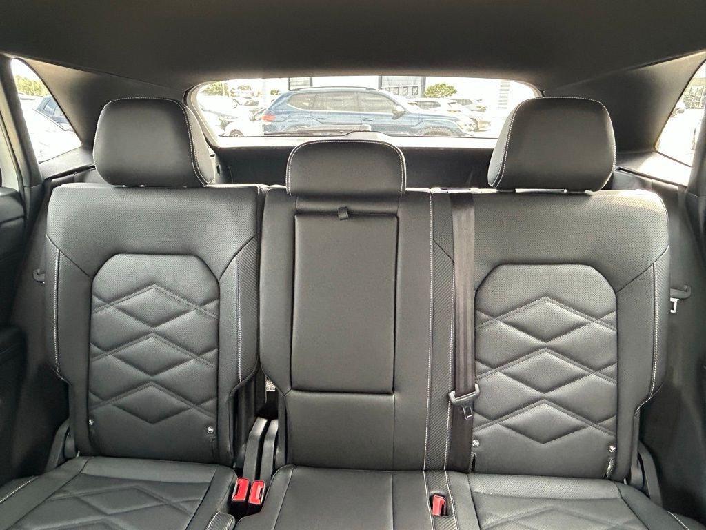 new 2026 Volkswagen Atlas Cross Sport car, priced at $40,757