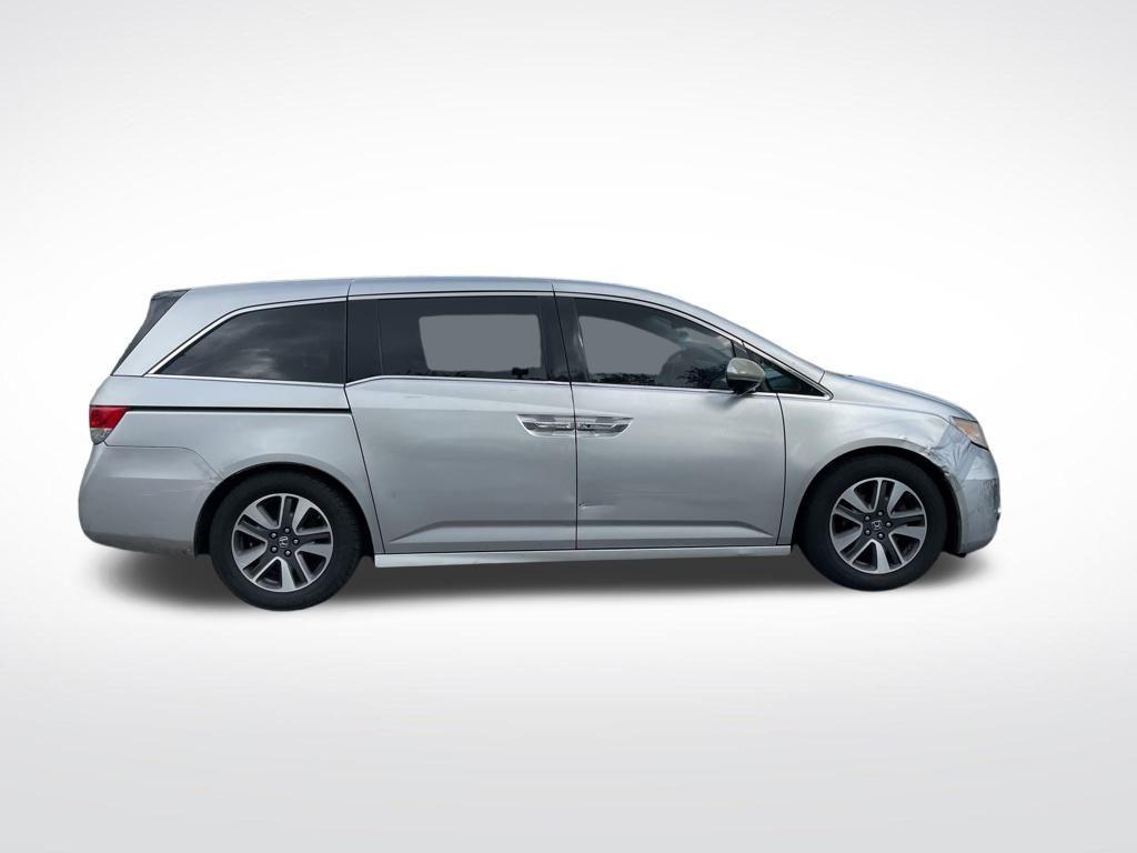 used 2014 Honda Odyssey car, priced at $3,099