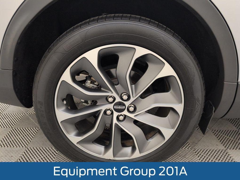 used 2022 Lincoln Nautilus car, priced at $30,000