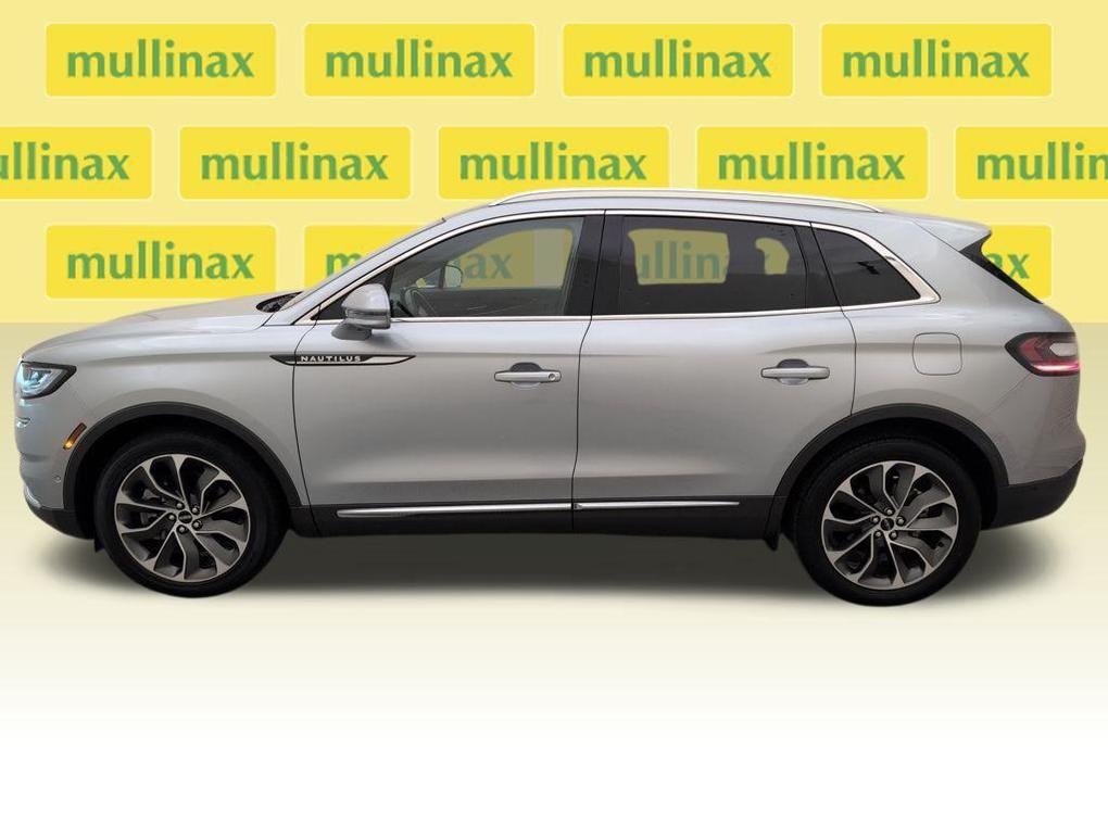 used 2022 Lincoln Nautilus car, priced at $30,000