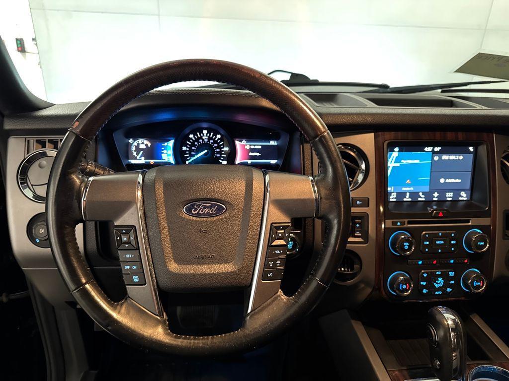 used 2017 Ford Expedition car