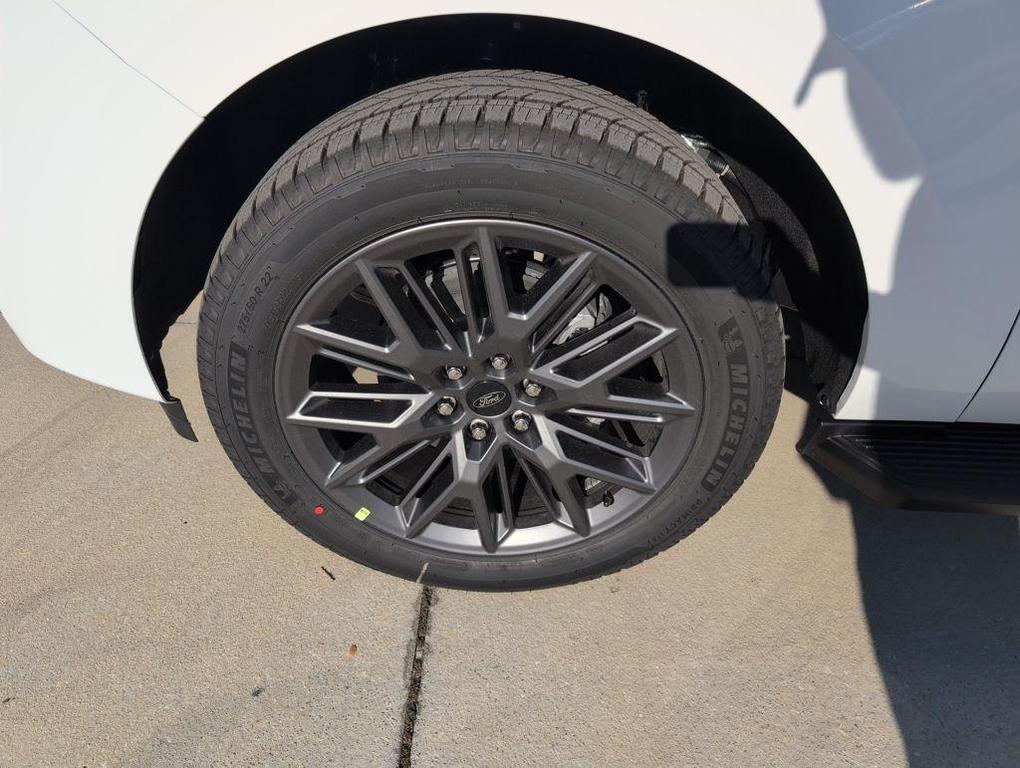 new 2026 Ford Expedition car, priced at $77,956