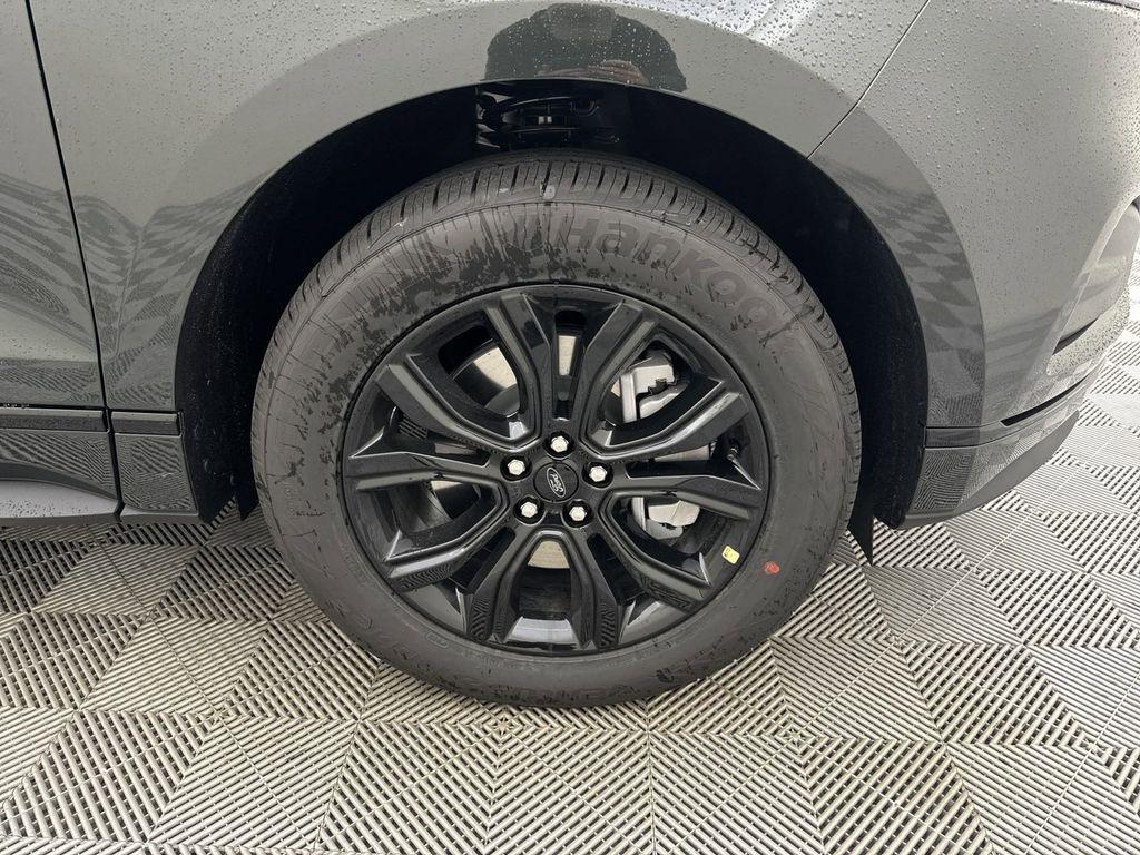 new 2024 Ford Edge car, priced at $35,599