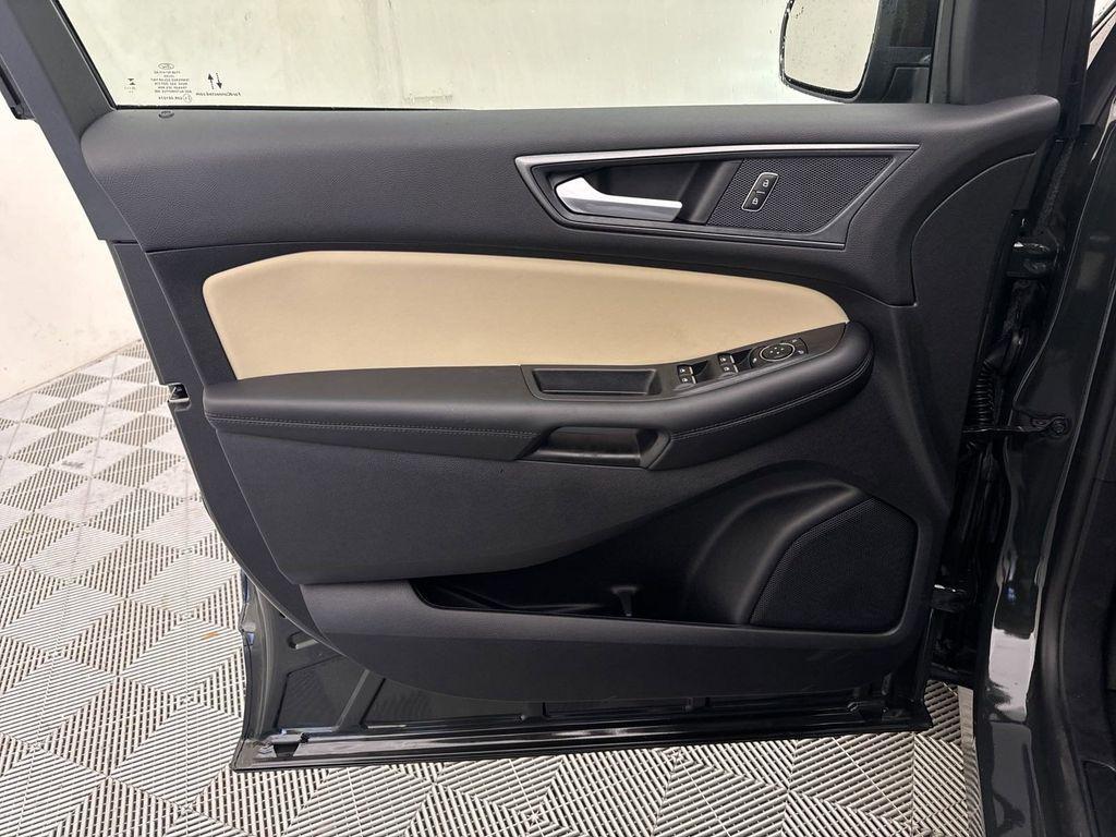 new 2024 Ford Edge car, priced at $35,599