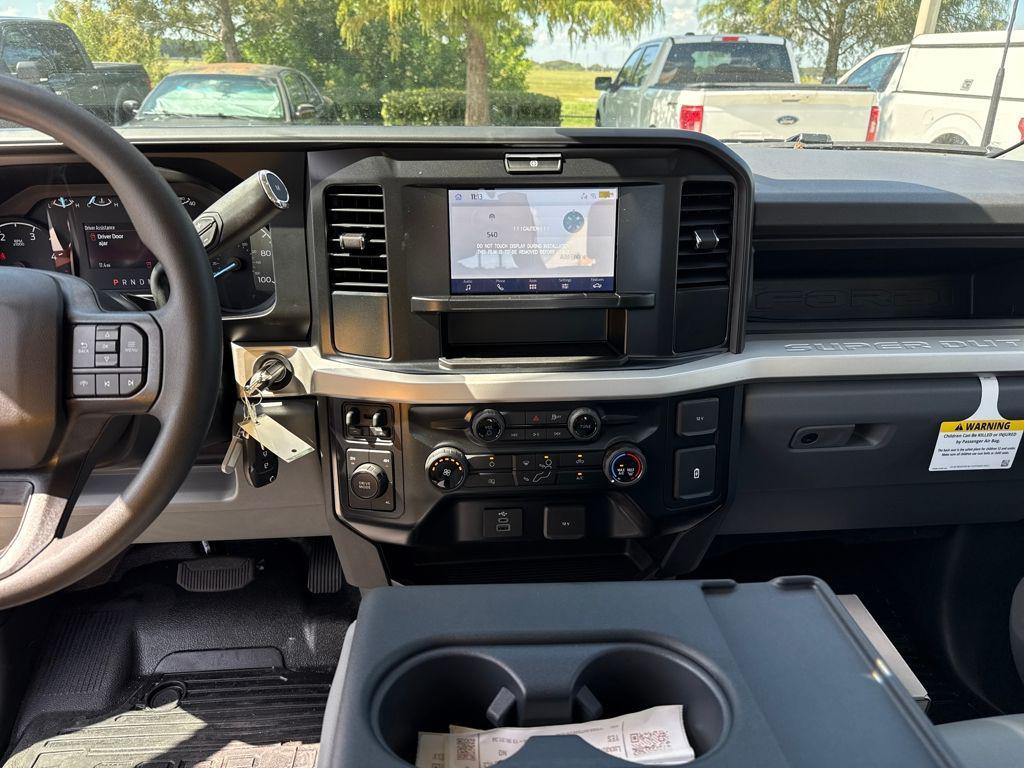 new 2025 Ford F-450 car, priced at $70,999