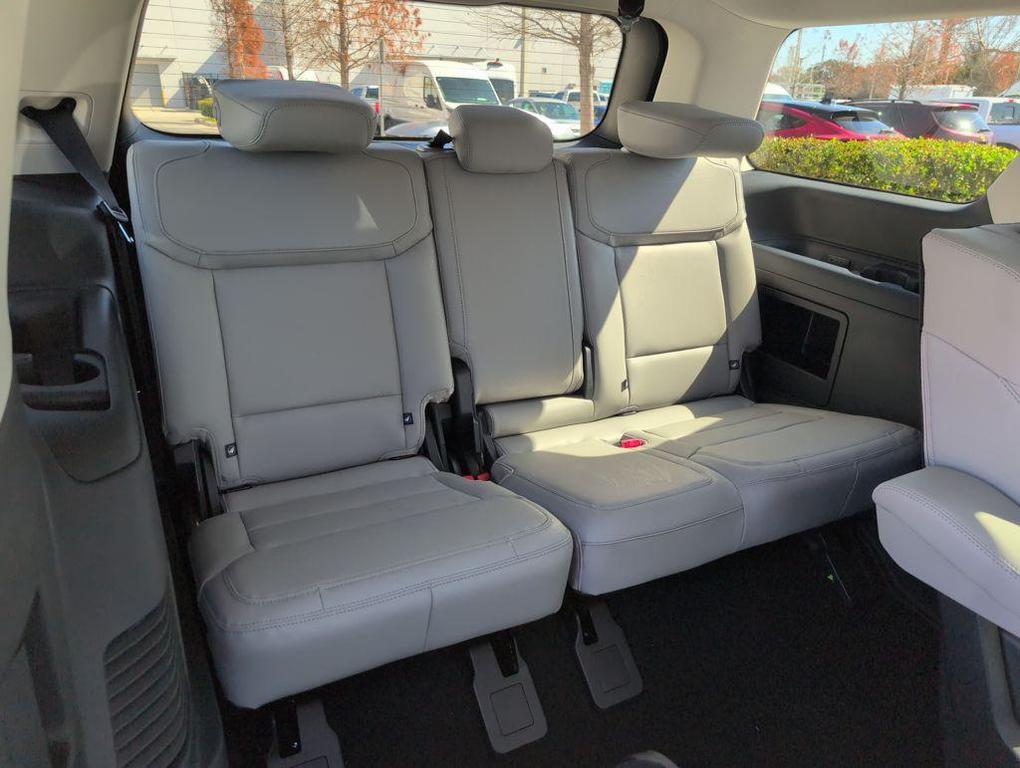 new 2026 Ford Expedition car, priced at $67,327