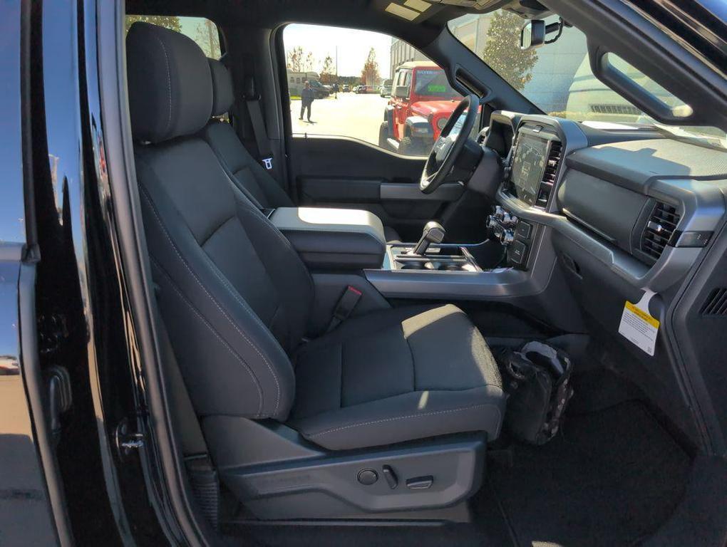 new 2026 Ford F-150 car, priced at $54,371