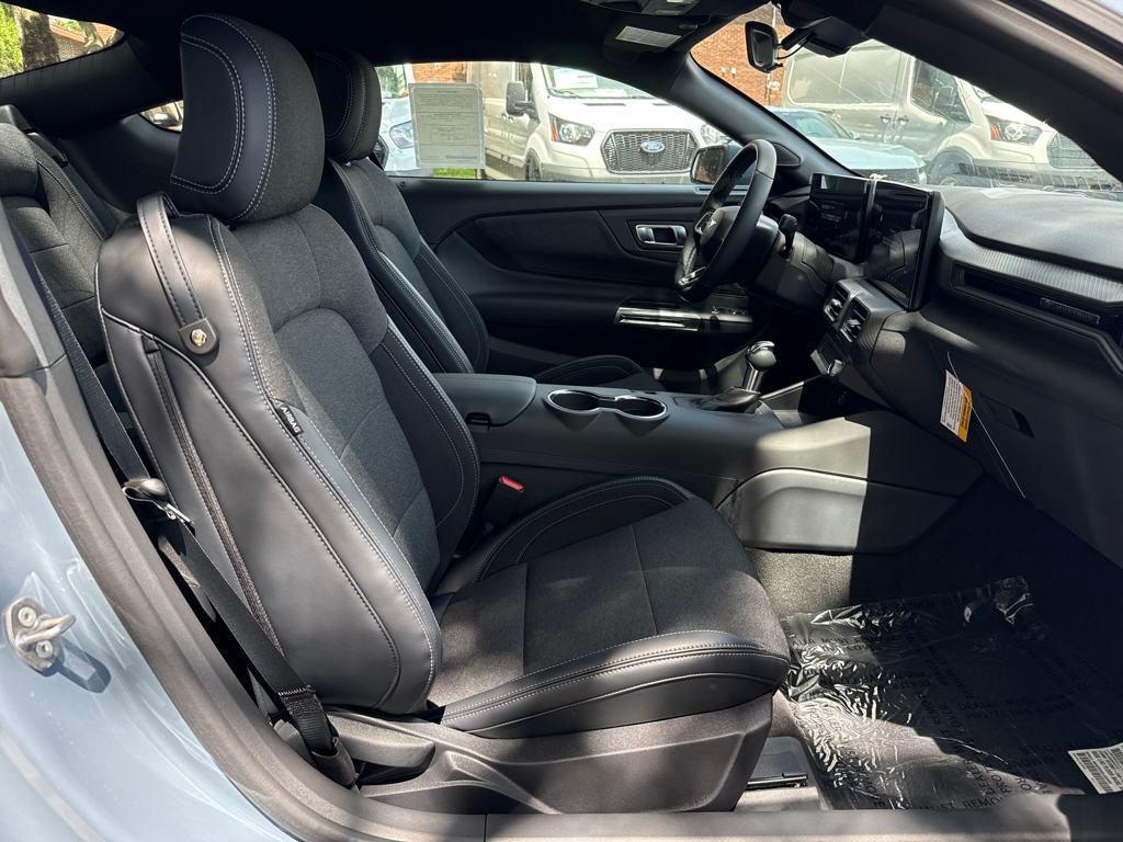 new 2025 Ford Mustang car, priced at $31,059