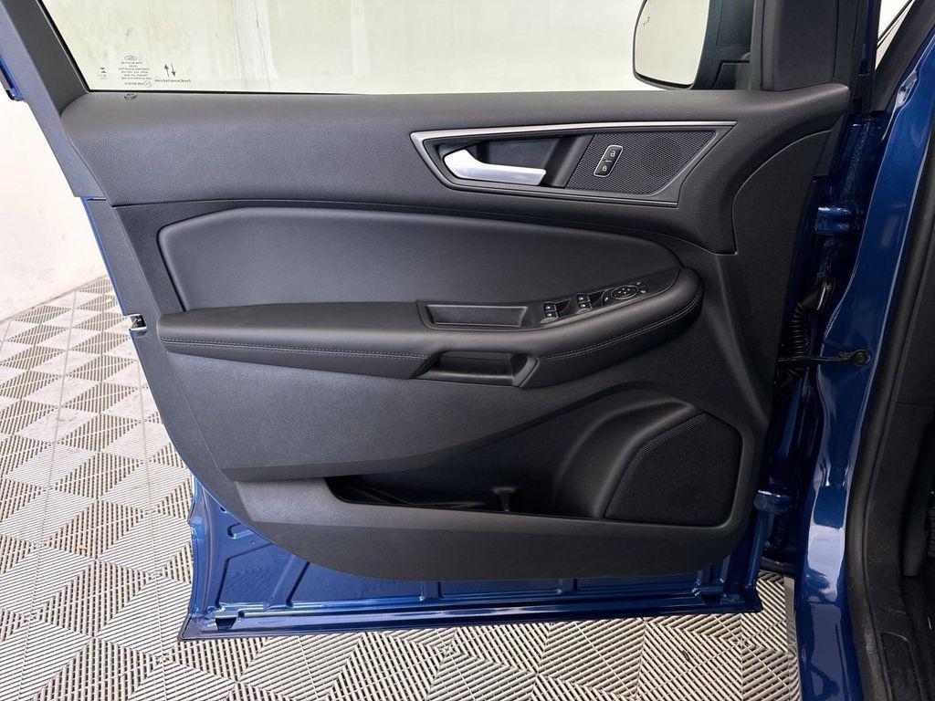 new 2024 Ford Edge car, priced at $30,960