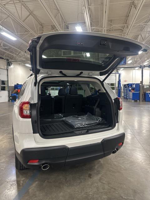 new 2026 Subaru Ascent car, priced at $49,668