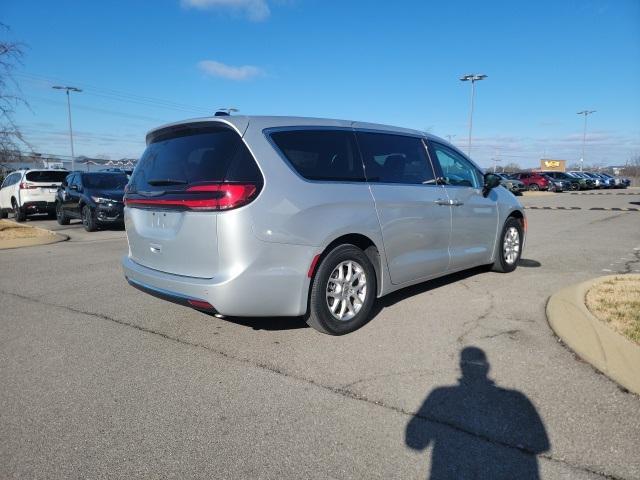 used 2024 Chrysler Pacifica car, priced at $30,444