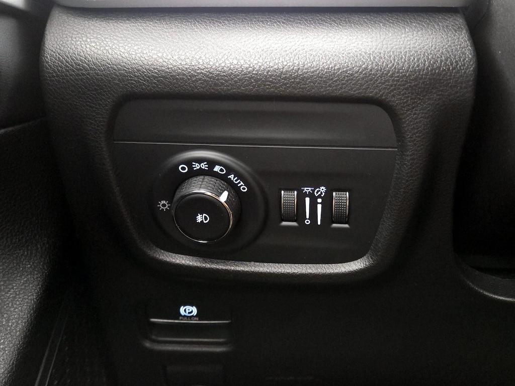 used 2023 Jeep Grand Cherokee car, priced at $30,998