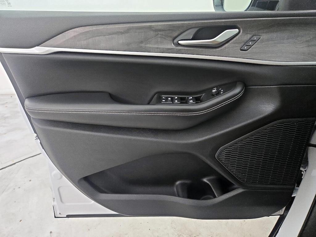 used 2023 Jeep Grand Cherokee car, priced at $30,998