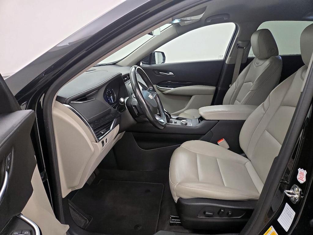 used 2022 Cadillac XT4 car, priced at $22,998