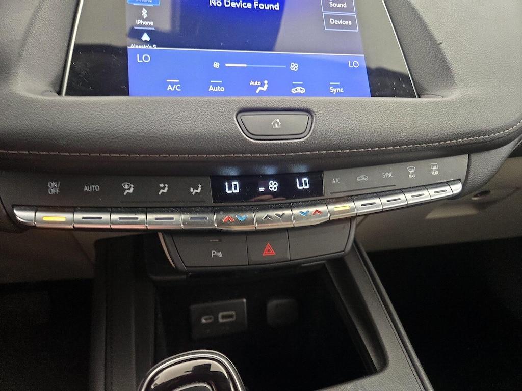 used 2022 Cadillac XT4 car, priced at $22,998