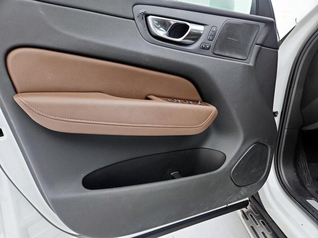 used 2021 Volvo XC60 car, priced at $29,998