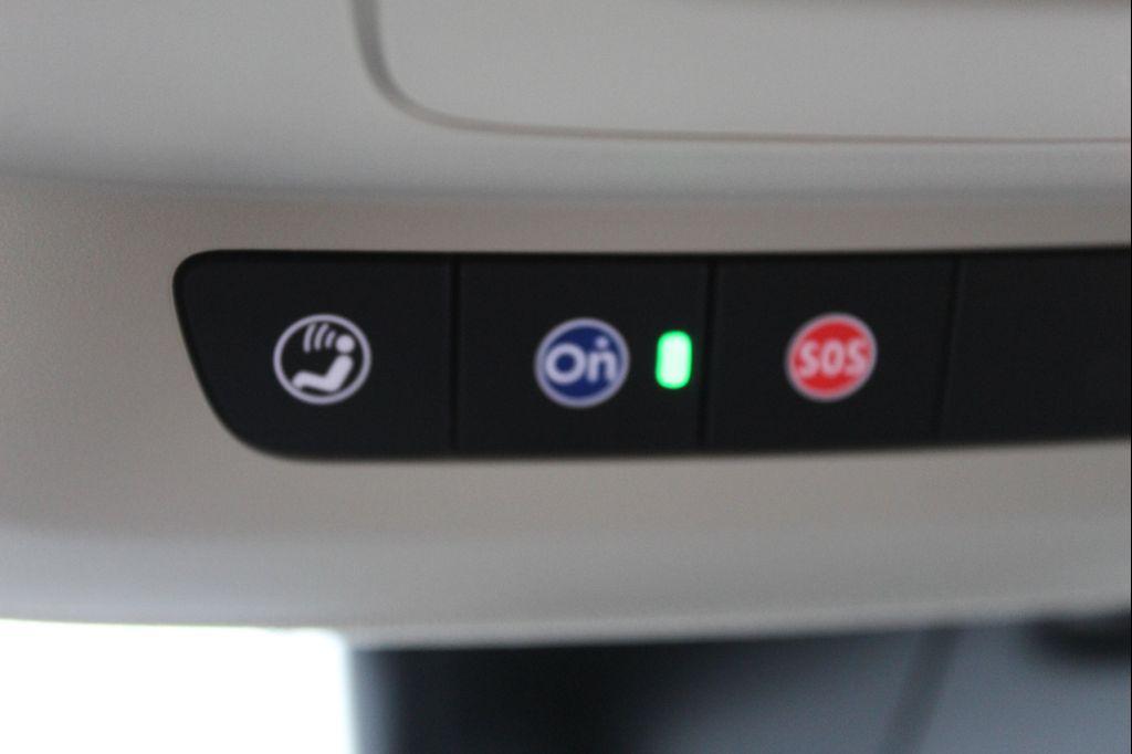 used 2023 Buick Envision car, priced at $26,999