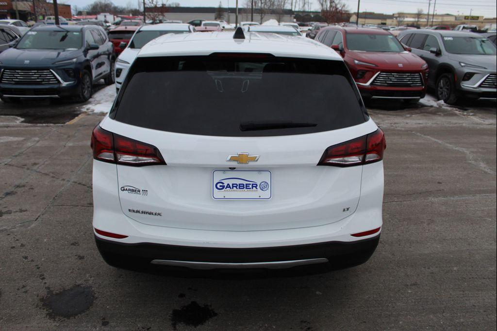 used 2022 Chevrolet Equinox car, priced at $18,999