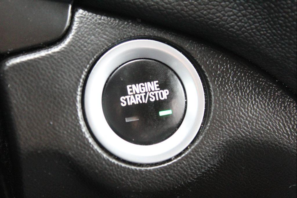 used 2022 Chevrolet Equinox car, priced at $18,999