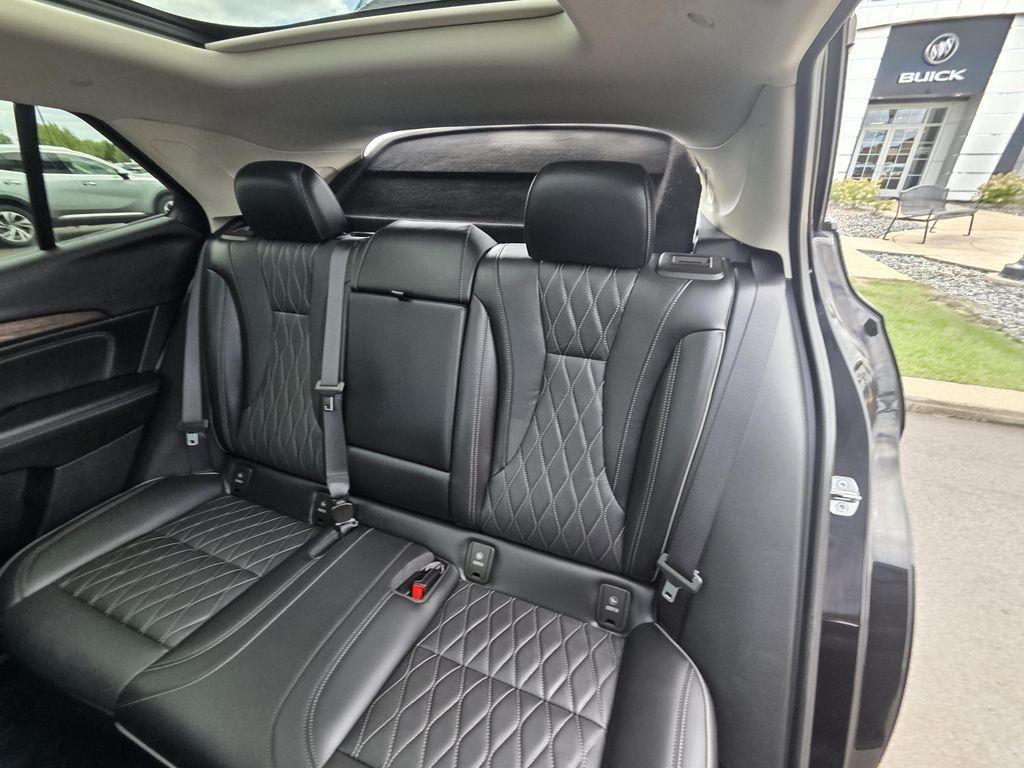used 2023 Buick Envision car, priced at $32,091