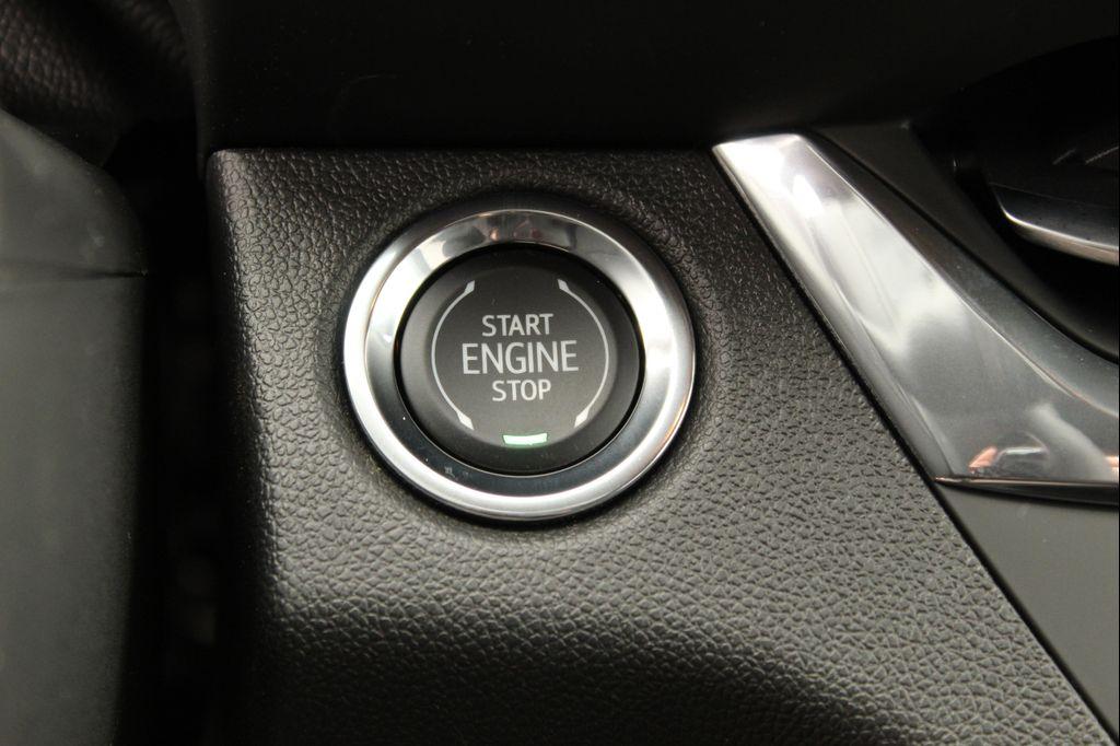 new 2025 Buick Envista car, priced at $24,480