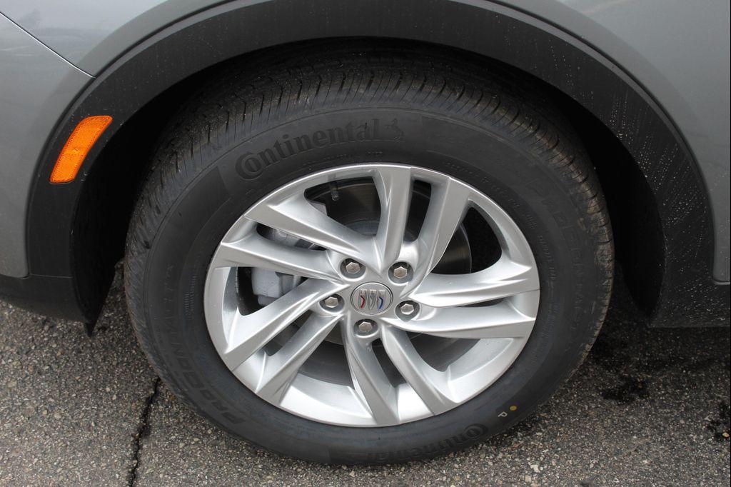 new 2025 Buick Envista car, priced at $24,480