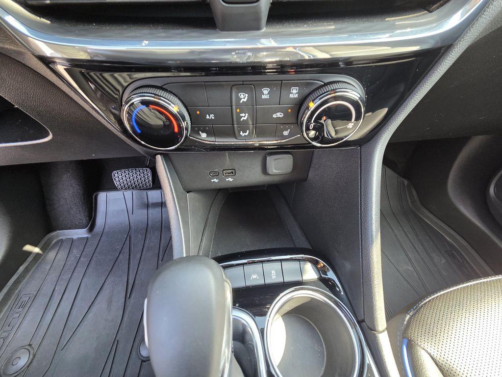 used 2025 Buick Encore GX car, priced at $25,398