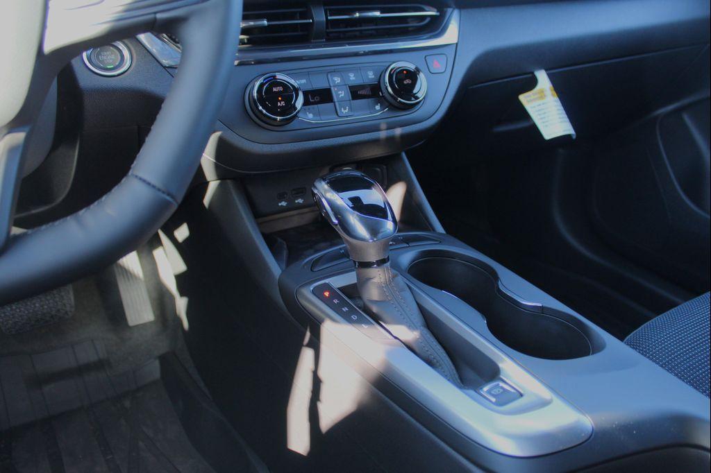 new 2026 Buick Envista car, priced at $27,053