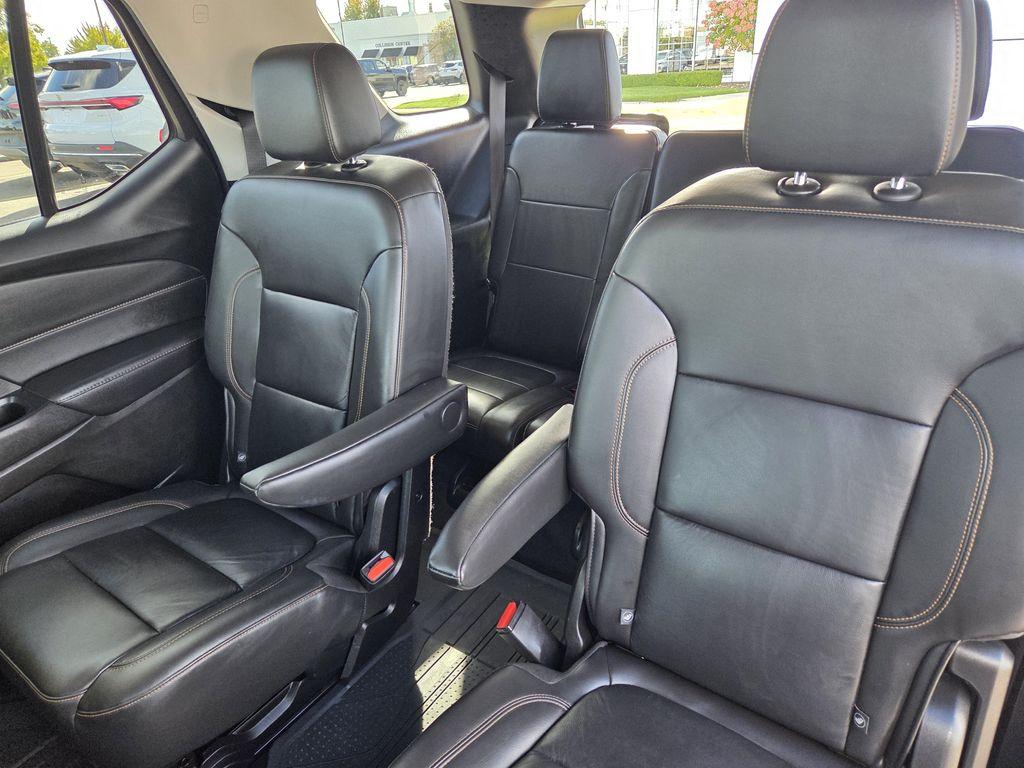 used 2021 Chevrolet Traverse car, priced at $21,540