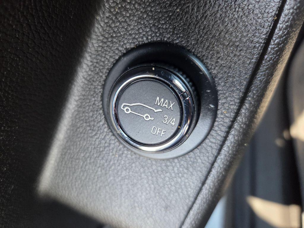 used 2021 Chevrolet Traverse car, priced at $21,540