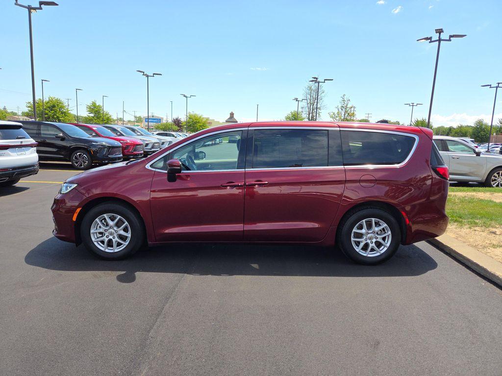 used 2023 Chrysler Pacifica car, priced at $24,546