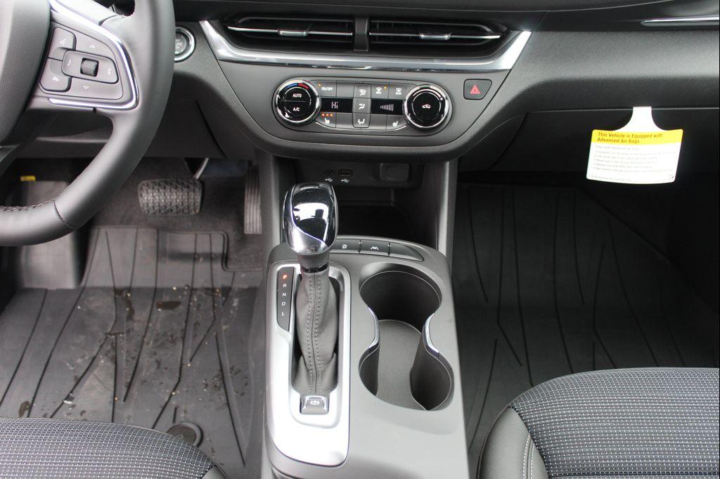 new 2026 Buick Envista car, priced at $26,013