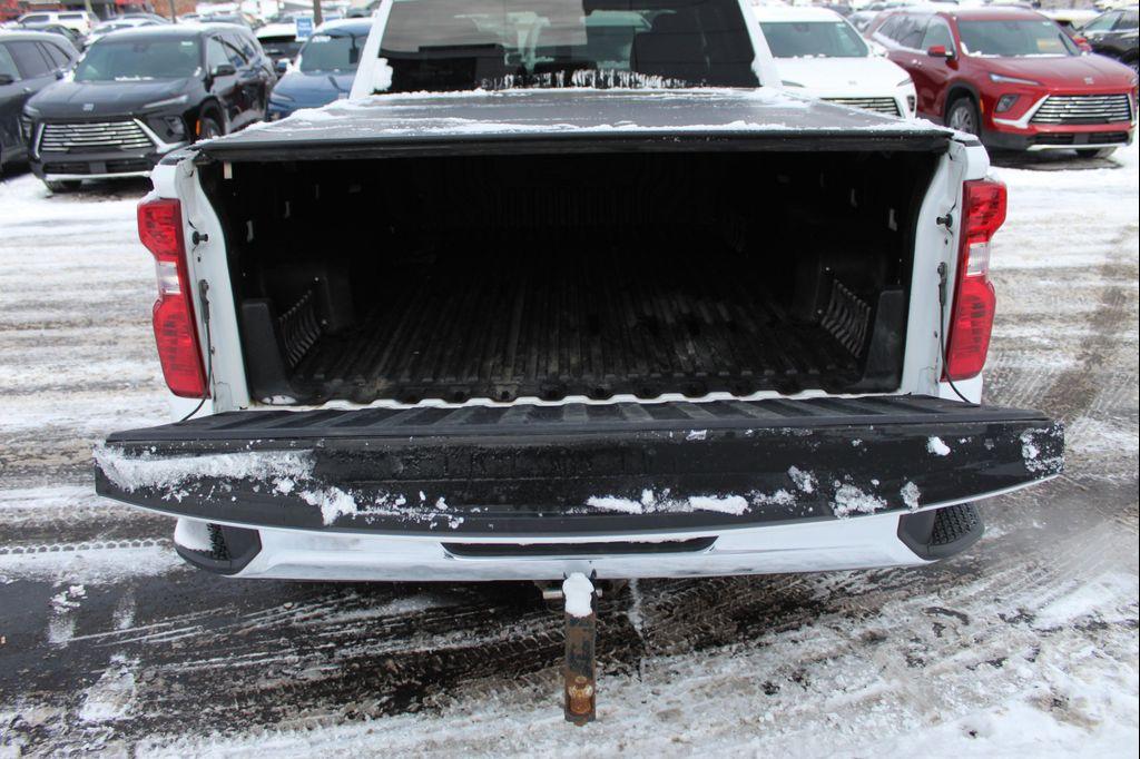 used 2022 Chevrolet Silverado 1500 car, priced at $29,111